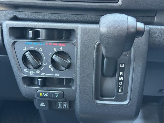 ハイゼットカーゴDXディスプレイオーディオ バックカメラ Bluetooth 前後ドライブレコーダー 両側スライドドア LEDヘッドライト 衝突軽減ブレーキ 横滑り防止装置 アイドリングストップ クリアランスソナー(福岡県)の中古車