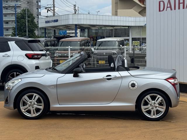 コペンローブマニュアル車 オーディオ無 LEDヘッドライト 純正アルミホイール(福岡県)の中古車