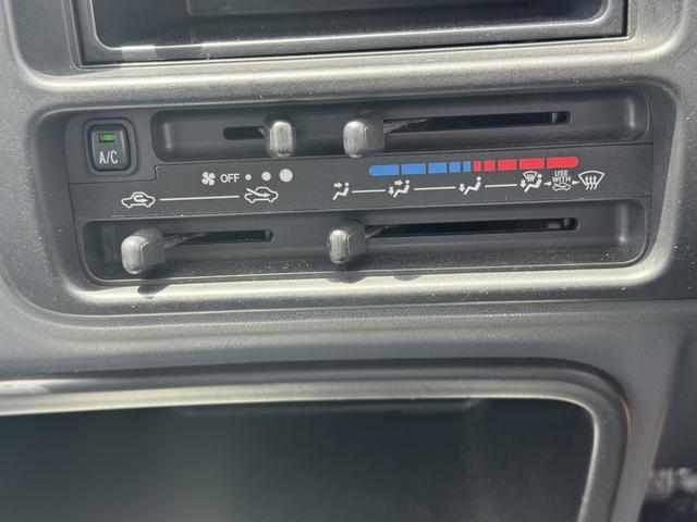 サンバートラックTB5MT車 マニュアル車 1dinラジオ マニュアルエアコン(福岡県)の中古車