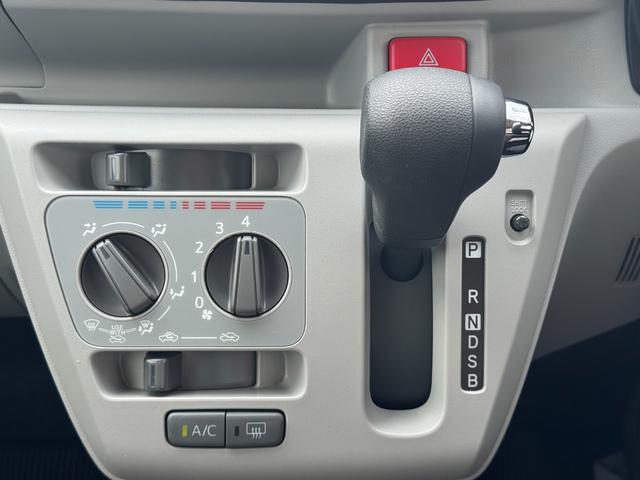ミライースＸ　ＳＡIII新車保証継承付　弊社デモカーＵＰ車　オーディオレス　ＬＥＤヘッドライト　衝突軽減ブレーキ　オートマチックハイビーム　横滑り防止装置　アイドリングストップ　クリアランスソナー　純正アルミホイール（福岡県）の中古車