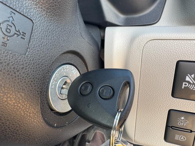 ミライースX SAIII新車保証継承付 弊社デモカーUP車 オーディオレス オートライト LEDヘッドライト 衝突軽減ブレーキ オートマチックハイビーム 横滑り防止装置 アイドリングストップ クリアランスソナー(福岡県)の中古車