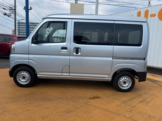 ハイゼットカーゴＤＸ新車保証継承付　弊社デモカーＵＰ車　両側スライドドア　衝突軽減ブレーキ　横滑り防止装置　アイドリングストップ　クリアランスソナー（福岡県）の中古車