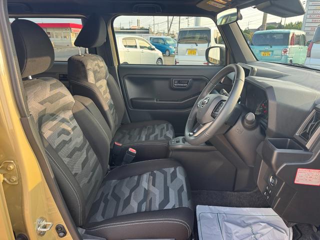 タフトＧ　ダーククロムベンチャー新車保証継承付　弊社デモカーＵＰ車　オーディオレス　バックカメラ　クルーズコントロール　ＬＥＤヘッドライト　衝突軽減ブレーキ　横滑り防止装置　アイドリングストップ　クリアランスソナー（福岡県）の中古車