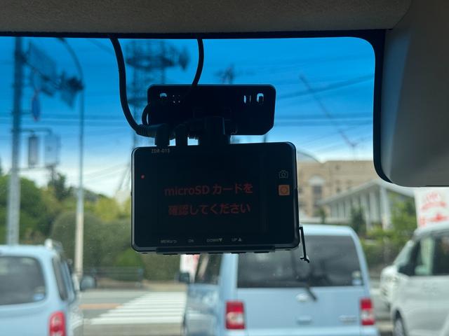タントカスタムＸ　トップエディションＳＡIIナビ地デジＴＶ　バックカメラ　Ｂｌｕｅｔｏｏｔｈ　スマートキー　前後ドライブレコーダー　片側電動スライドドア　ＬＥＤヘッドライト　衝突軽減ブレーキ　横滑り防止装置　アイドリングストップ（福岡県）の中古車