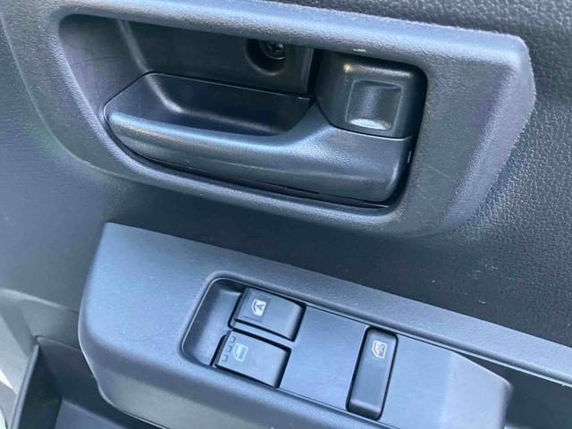 ハイゼットカーゴＤＸ　ワンオーナー走行距離無制限１２ヶ月保証付き　禁煙　セキュリティアラーム　キーレスキー　両側スライドドア　エコアイドル　ハイビームアシスト　ＥＳＣ　オートライト　記録簿　レーンアシスト　両席エアバッグ　ワンオーナー（大分県）の中古車