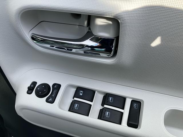 ムーヴキャンバスストライプスＧ　ワンオーナー走行距離無制限１２ヶ月保証付き　Ｗパワースライドドア　Ｂｔオーディオ　前後誤発進抑制　点検記録簿付　セキュリティーアラーム　シートヒータ　バックカメラ付　禁煙　ＵＳＢ入力　プッシュスタートスマートキー（大分県）の中古車