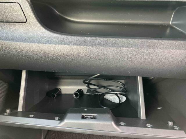 タントカスタムＲＳ　トップエディションＳＡ走行距離無制限１２ヶ月保証付き　タ−ボ　盗難防止　ｉストップ　ナビ付き　ＢＴ接続　横滑り防止機能　メモリナビ　ＵＳＢ入力　エアバッグ　禁煙車　記録簿　ＤＶＤ　アルミホイール　スマートキー　オートライト（大分県）の中古車