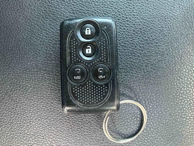 タントカスタムＲＳ　トップエディションＳＡ走行距離無制限１２ヶ月保証付き　タ−ボ　盗難防止　ｉストップ　ナビ付き　ＢＴ接続　横滑り防止機能　メモリナビ　ＵＳＢ入力　エアバッグ　禁煙車　記録簿　ＤＶＤ　アルミホイール　スマートキー　オートライト（大分県）の中古車