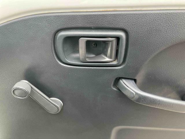 ハイゼットトラックスタンダード走行距離無制限１２ヶ月保証付き　ダブルエアバッグ　パートタイム４ＷＤ　運転席エアバッグ　禁煙車　ＡＣ　パワーステアリング　記録簿（大分県）の中古車