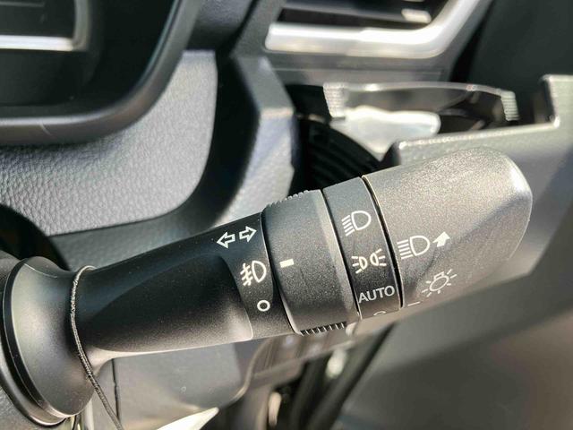 トールカスタムＧ　ターボ　ＳＡII走行距離無制限１２ヶ月保証付き　リアカメラ　Ａライト　ブルートゥース　誤発進抑制機能　両側自動ドア　キーフリー　ＵＳＢ　横滑防止　メモリーナビ　アルミホイール　アイドリングストップ　ナビ　ターボ　禁煙（大分県）の中古車