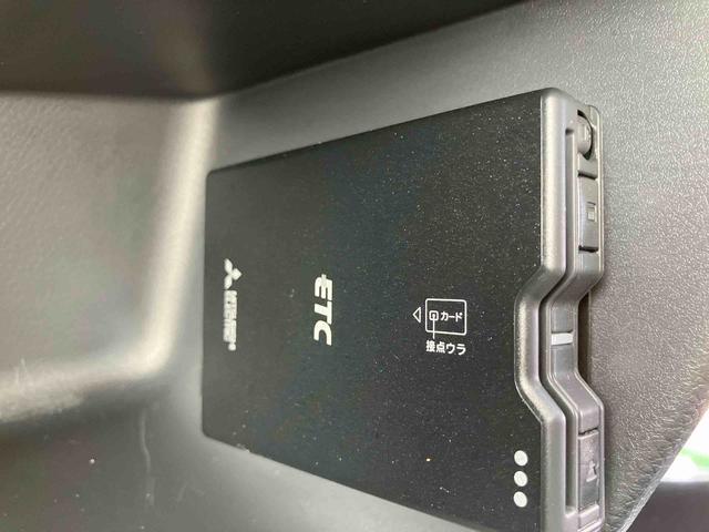 スーパーキャリイＸ走行距離無制限１２ヶ月保証付き　ＡＵＸ接続　ＤＶＤ再生機能　カーナビ　ＥＴＣ車載器　ドラレコ　パートタイム４ＷＤ　メンテナンスノート　ＡＵＴＯライト　ダブルエアバッグ　禁煙　運転席エアバック　ＡＢＳ（大分県）の中古車