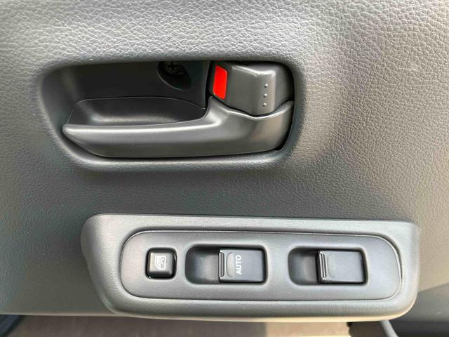 スーパーキャリイＸ走行距離無制限１２ヶ月保証付き　ＡＵＸ接続　ＤＶＤ再生機能　カーナビ　ＥＴＣ車載器　ドラレコ　パートタイム４ＷＤ　メンテナンスノート　ＡＵＴＯライト　ダブルエアバッグ　禁煙　運転席エアバック　ＡＢＳ（大分県）の中古車