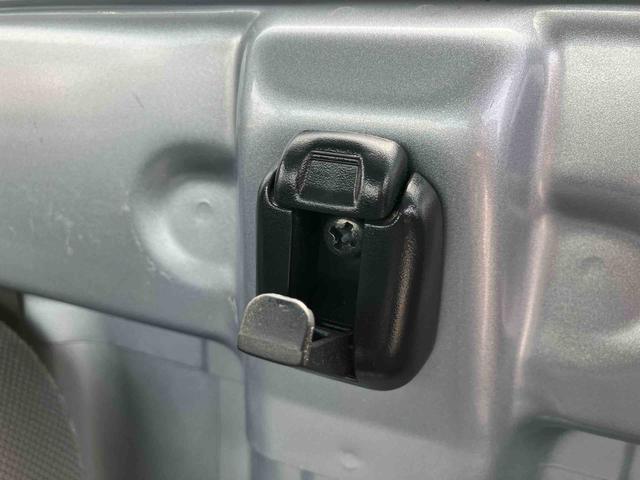 ハイゼットトラックハイルーフＳＡIIIｔ走行距離無制限１２ヶ月保証付き　オートマチック　エアコン　４ＷＤ　ラジオチューナー搭載（大分県）の中古車