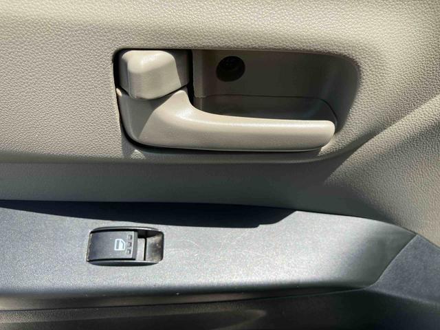 ミラＸリミテッド　ＥＲ　アウトレット車３か月以内または３，０００ｋｍまで安心安全保証付き！　禁煙　キーレスキー　ＡＢＳ　エアバック　整備記録簿　運転席助手席エアバック（大分県）の中古車