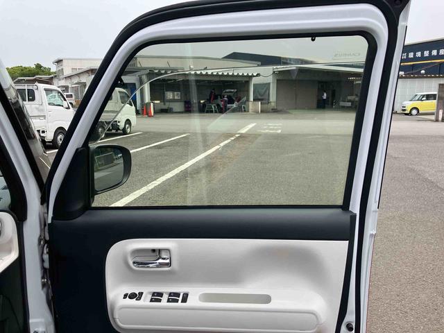 ムーヴキャンバスストライプスＧ　ワンオーナー走行距離無制限１２ヶ月保証付き　両側パワードア　スマートキーＰスタート　軽減ブレーキ　禁煙　リアカメラ　セキュリティ　ＬＥＤライト　レーンキープ　オートＬＥＤ　Ｗエアバック　横滑防止装置　オートライト（大分県）の中古車