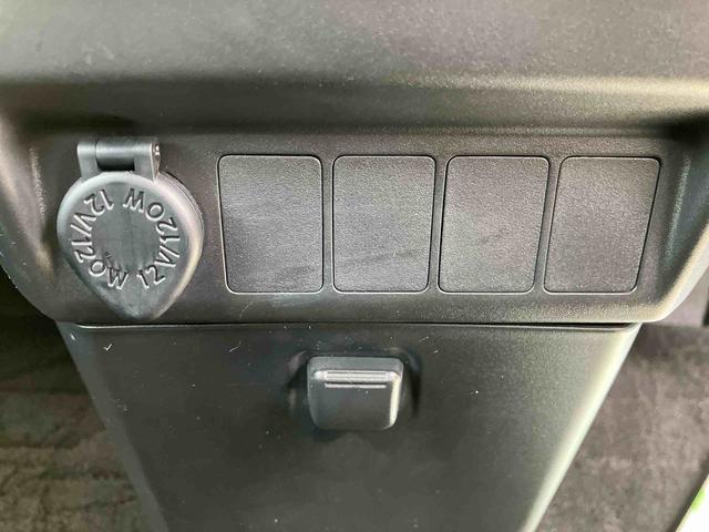 トールカスタムＧ走行距離無制限１２ヶ月保証付き　Ｂｌｕｅｔｏｏｔｈ対応　盗難防止システム　誤発進抑制機能　エコアイドル　ＬＥＤランプ　バックモニター　フリーキー　アルミ　カーナビ　エアバック　両側自動ドア　禁煙車（大分県）の中古車