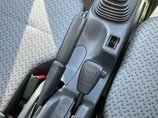 ミニキャブトラックみのり走行距離無制限１２ヶ月保証付き　運転席エアバック　パワーステアリング　エアコン　切替式４ＷＤ　ＡＢＳ　デュアルエアバッグ　禁煙車（大分県）の中古車