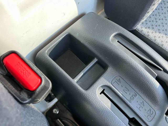 ミニキャブトラックみのり走行距離無制限１２ヶ月保証付き　運転席エアバック　パワーステアリング　エアコン　切替式４ＷＤ　ＡＢＳ　デュアルエアバッグ　禁煙車（大分県）の中古車