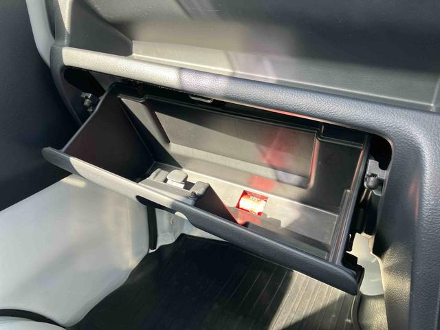 ミニキャブトラックみのり走行距離無制限１２ヶ月保証付き　運転席エアバック　パワーステアリング　エアコン　切替式４ＷＤ　ＡＢＳ　デュアルエアバッグ　禁煙車（大分県）の中古車