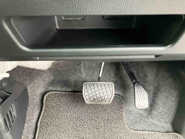 ムーヴキャンバスストライプスＧ　ワンオーナー走行距離無制限１２ヶ月保証付き　両側パワードア　スマートキーＰスタート　軽減ブレーキ　禁煙　リアカメラ　セキュリティ　ＬＥＤライト　レーンキープ　オートＬＥＤ　シ−トヒ−タ−　アイドリングストップ機能（大分県）の中古車