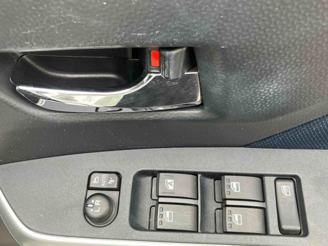 トールカスタムＧ走行距離無制限１２ヶ月保証付き　Ｂｌｕｅｔｏｏｔｈ対応　盗難防止システム　誤発進抑制機能　エコアイドル　ＬＥＤランプ　バックモニター　フリーキー　アルミ　カーナビ　禁煙車　オートハイビーム　Ａライト（大分県）の中古車