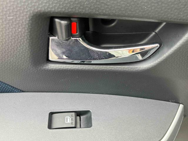 トールカスタムＧ走行距離無制限１２ヶ月保証付き　Ｂｌｕｅｔｏｏｔｈ対応　盗難防止システム　誤発進抑制機能　エコアイドル　ＬＥＤランプ　バックモニター　フリーキー　アルミ　カーナビ　禁煙車　オートハイビーム　Ａライト（大分県）の中古車