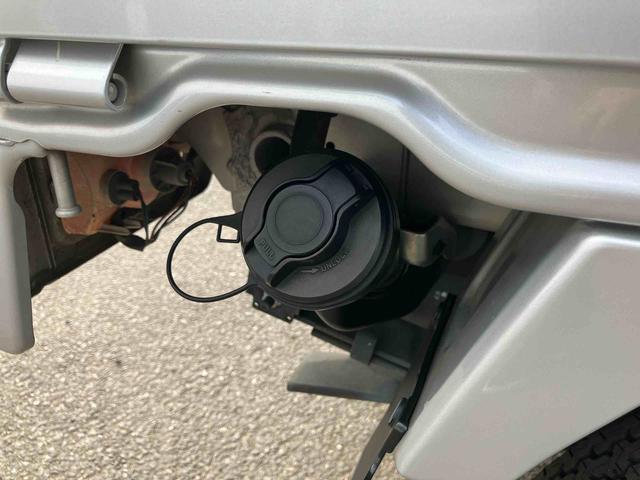 ミニキャブトラックＧ走行距離無制限１２ヶ月保証付き　パートタイム４ＷＤ　ＡＢＳ　運転席助手席エアバック（大分県）の中古車