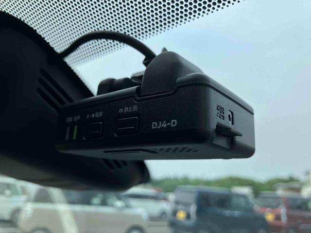セレナハイウェイスター　ＶセレクションII走行距離無制限１２ヶ月保証付き　レーダーブレーキサポート　ＵＳＢポート　ブルートゥース　ＶＤＣ　インテリキー　Ａライト　Ｗエアコン　ミュージックプレイヤー接続可　ナビ　アイドリングストップ　メモリナビ（大分県）の中古車