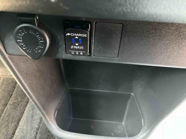 ムーヴキャンバスＧブラックインテリアＶＳ　ＳＡIII走行距離無制限１２ヶ月保証付き　ブレーキサポート　車線逸脱警報　エアバック　盗難防止装置　Ａストップ　オートマチックハイビーム　スマキー　ＵＳＢ　キーフリー　横滑り防止機能　ＤＶＤ　Ｂｌｕｅｔｏｏｔｈ（大分県）の中古車