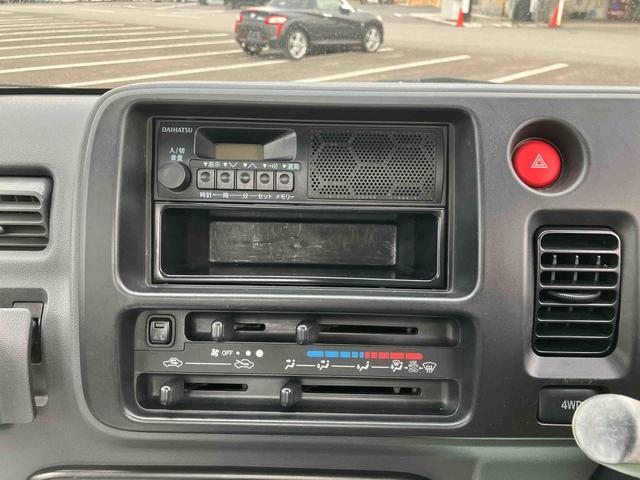 ハイゼットトラックスペシャル　農用パック３か月以内または３，０００ｋｍまで保証付き！　パートタイム４ＷＤ　禁煙車（大分県）の中古車