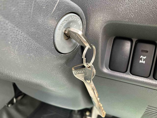 ハイゼットトラックスペシャル　農用パック３か月以内または３，０００ｋｍまで保証付き！　パートタイム４ＷＤ　禁煙車（大分県）の中古車