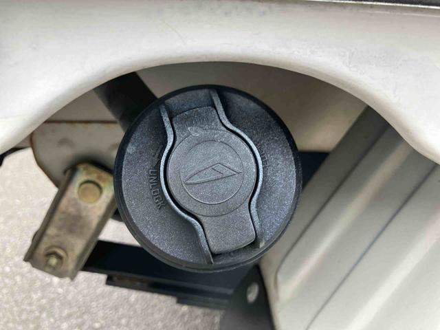 ハイゼットトラックスペシャル　農用パック３か月以内または３，０００ｋｍまで保証付き！　パートタイム４ＷＤ　禁煙車（大分県）の中古車
