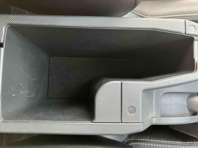 ロッキープレミアム走行距離無制限１２ヶ月保証付き　シートＨ　ＢＴオーディオ　衝突軽減システム　ＵＳＢ　禁煙　アルミホイール　スマ−トキ−　ターボ　ＥＴＣ車載器　盗難防止装置　キーフリーシステム　車線逸脱警報　Ｂカメラ（大分県）の中古車