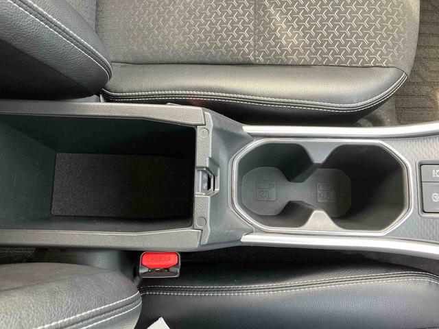 ロッキープレミアムＧ　ＨＥＶ走行距離無制限１２ヶ月保証付き　ブルートゥースオーディオ　Ｂモニ　Ｄレコ　被害軽減ブレーキ　車線逸脱警報装置　ＥＴＣ付　ナビ付　イモビライザ　キ−フリ−　ＵＳＢポート　Ｓヒーター　衝突安全ボディ　禁煙（大分県）の中古車