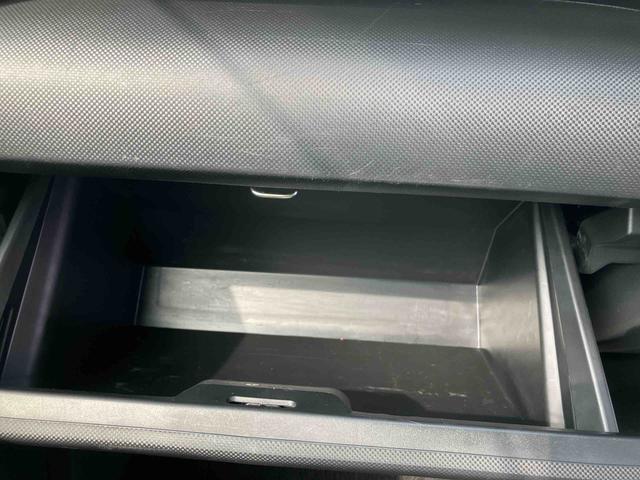 ロッキープレミアムＧ　ＨＥＶ走行距離無制限１２ヶ月保証付き　ブルートゥースオーディオ　Ｂモニ　Ｄレコ　被害軽減ブレーキ　車線逸脱警報装置　ＥＴＣ付　ナビ付　イモビライザ　キ−フリ−　ＵＳＢポート　Ｓヒーター　衝突安全ボディ　禁煙（大分県）の中古車