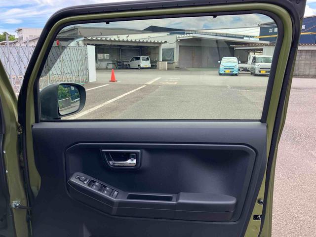 タフトＧターボ　ダーククロムベンチャー　ワンオーナー走行距離無制限１２ヶ月保証付き　禁煙　衝突軽減ブレーキ　車線逸脱警告　前席シートヒーター　安全ボディ　ＬＥＤライト　ムーンルーフ　アイドリングストップ機能　セキュリティ　オートクルーズ　ターボエンジン（大分県）の中古車