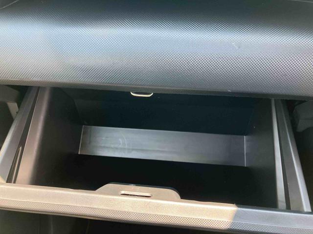 ロッキープレミアムＧ　ＨＥＶ走行距離無制限１２ヶ月保証付き　衝突回避支援システム　ブルートゥースオーディオ　セキュリティー　バックモニタ−　車線逸脱防止　アクティブクルーズコントロール　ＵＳＢポート　ナビ付　衝突安全ボディ　禁煙（大分県）の中古車
