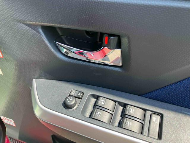 トールカスタムＧ　リミテッド　ＳＡIII　ワンオーナー走行距離無制限１２ヶ月保証付き　オートマチックハイビーム　ＢＴ　両側自動ドア　ＵＳＢ　ＬＥＤ　ＤＶＤ再生　盗難防止装置　ＥＴＣ　禁煙車　ナビ　ドラレコ　キーレス　スマートキー　エコアイドル　点検記録簿（大分県）の中古車
