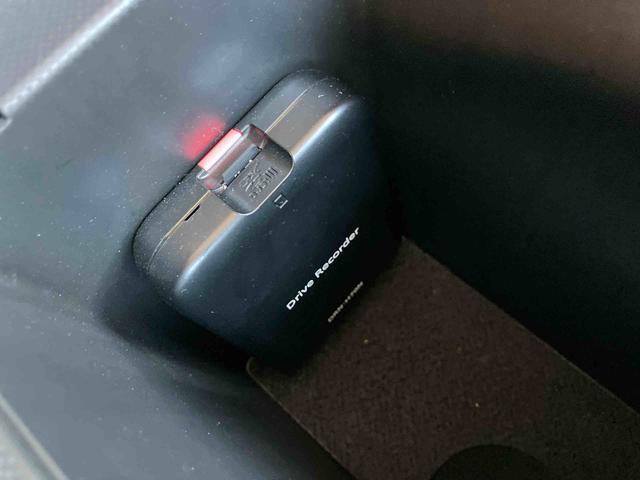 ロッキーG走行距離無制限12ヶ月保証付き アイストップ 追従走行 車線逸脱警告 ブルートゥース ETC車載器 イモビ USB タ−ボ 整備記録簿 誤発進抑制機能 AUTOライト オートマチックハイビーム ナビ(大分県)の中古車