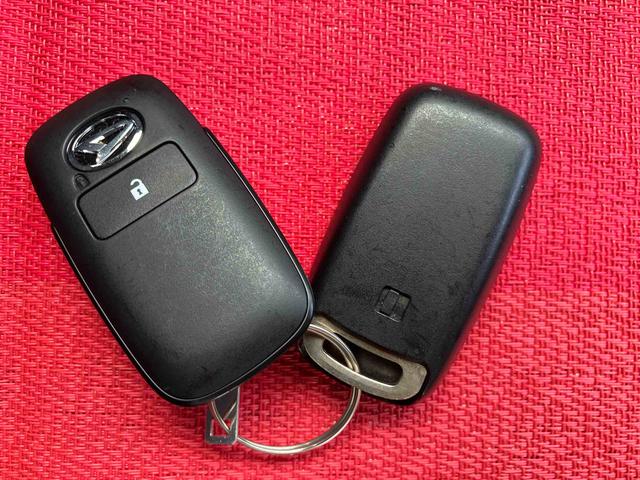 タフトＧ　ダーククロムベンチャー走行距離無制限１２ヶ月保証付き　１オ−ナ−　ＢＬＵＥＴＯＯＴＨ　アダプティブクルコン　ＵＳＢ　リアカメラ　オートマチックハイビーム　ＬＥＤライト　レーンキープアシスト　アイドリングＳ　キーフリー（大分県）の中古車