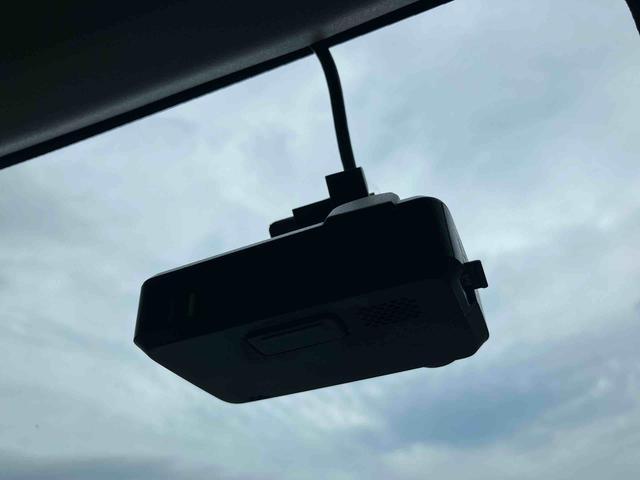 ハイゼットカーゴＤＸ走行距離無制限１２ヶ月保証付き　Ｂカメラ　Ｂｌｕｅｔｏｏｔｈ対応　禁煙　ドライブレコーダー　ＤＶＤ　ＵＳＢ　メモリーナビ　ナビ　両側スライドドア　エコアイドル　ハイビームアシスト　ＥＳＣ　オートライト（大分県）の中古車