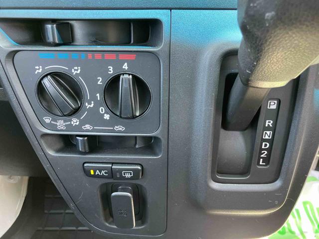 ハイゼットカーゴデラックスＳＡIII走行距離無制限１２ヶ月保証付き　４ｗｄ　ダブルエアバック　点検記録簿　エコアイドル　エアバック　禁煙　ＡＢＳ　スライドドア　セキュリティアラーム　ブレーキサポート（大分県）の中古車
