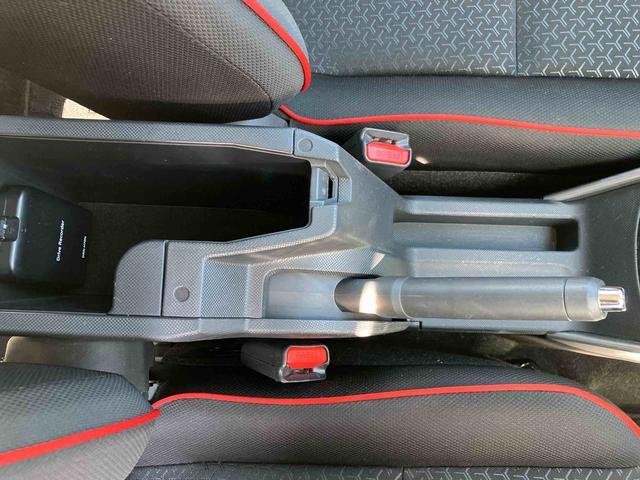 ロッキーG走行距離無制限12ヶ月保証付き アイストップ 追従走行 車線逸脱警告 ブルートゥース ETC車載器 イモビ USB タ−ボ 整備記録簿 誤発進抑制機能 AUTOライト オートマチックハイビーム ナビ(大分県)の中古車