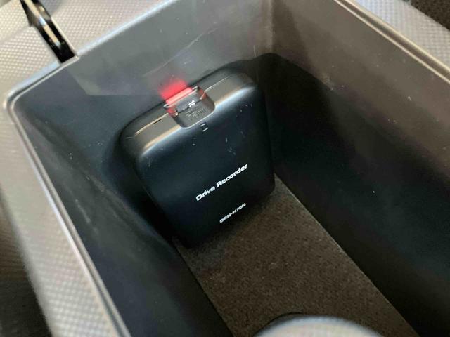 ロッキーG走行距離無制限12ヶ月保証付き アイストップ 追従走行 車線逸脱警告 ブルートゥース ETC車載器 イモビ USB タ−ボ 整備記録簿 誤発進抑制機能 AUTOライト オートマチックハイビーム ナビ(大分県)の中古車