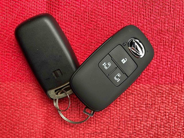 タントカスタムＲＳ　ワンオーナー走行距離無制限１２ヶ月保証付き　両側パワスライドドア　レーンキープＡ　ＩＳＴＯＰ　運転席シートヒーター　オートＬＥＤ　ターボエンジン　禁煙　ＬＥＤライト　１オーナー　オートライト　キーフリー　記録簿（大分県）の中古車