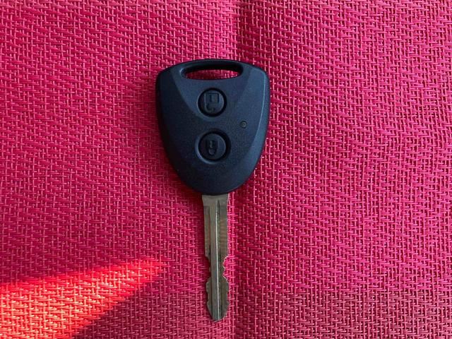 ハイゼットカーゴＤＸ走行距離無制限１２ヶ月保証付き　セキュリティアラーム　エコアイドル　ハイビームアシスト　ＥＳＣ　オートライト　記録簿　レーンアシスト　両席エアバッグ　ワンオーナー　ＡＢＳ　運転席エアバッグ　プリクラ（大分県）の中古車