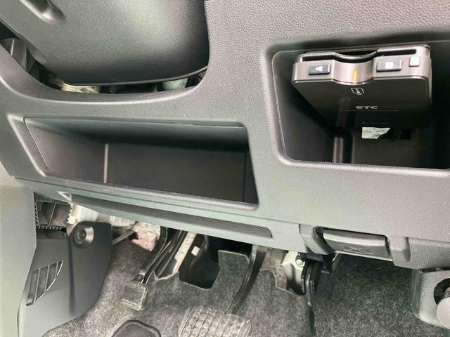 タントカスタムＲＳ　トップエディションＶＳ　ＳＡIII走行距離無制限１２ヶ月保証付き　Ｒカメラ　Ｂｌｕｅｔｏｏｔｈオーディオ　両側オートスライドドア　禁煙　レーンアシスト　シートヒータ　オートハイビーム　記録簿　タ−ボ　メモリーナビ　ＤＶＤ　ＵＳＢ　ナビ（大分県）の中古車