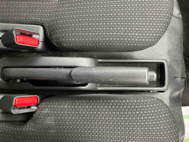 ハイゼットカーゴDX SAIII走行距離無制限12ヶ月保証付き 車線逸脱防止 横滑防止装置 両側スライド 記録簿あり デュアルエアバッグ エコアイドル セキュリティ オートマチックハイビーム 禁煙車 オートライト 運転席エアバッグ(大分県)の中古車