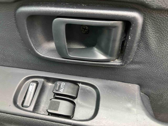 ハイゼットカーゴDX SAIII走行距離無制限12ヶ月保証付き 車線逸脱防止 横滑防止装置 両側スライド 記録簿あり デュアルエアバッグ エコアイドル セキュリティ オートマチックハイビーム 禁煙車 オートライト 運転席エアバッグ(大分県)の中古車