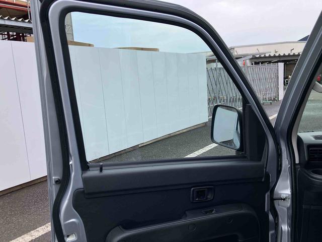 ハイゼットカーゴDX SAIII走行距離無制限12ヶ月保証付き 車線逸脱防止 横滑防止装置 両側スライド 記録簿あり デュアルエアバッグ エコアイドル セキュリティ オートマチックハイビーム 禁煙車 オートライト 運転席エアバッグ(大分県)の中古車